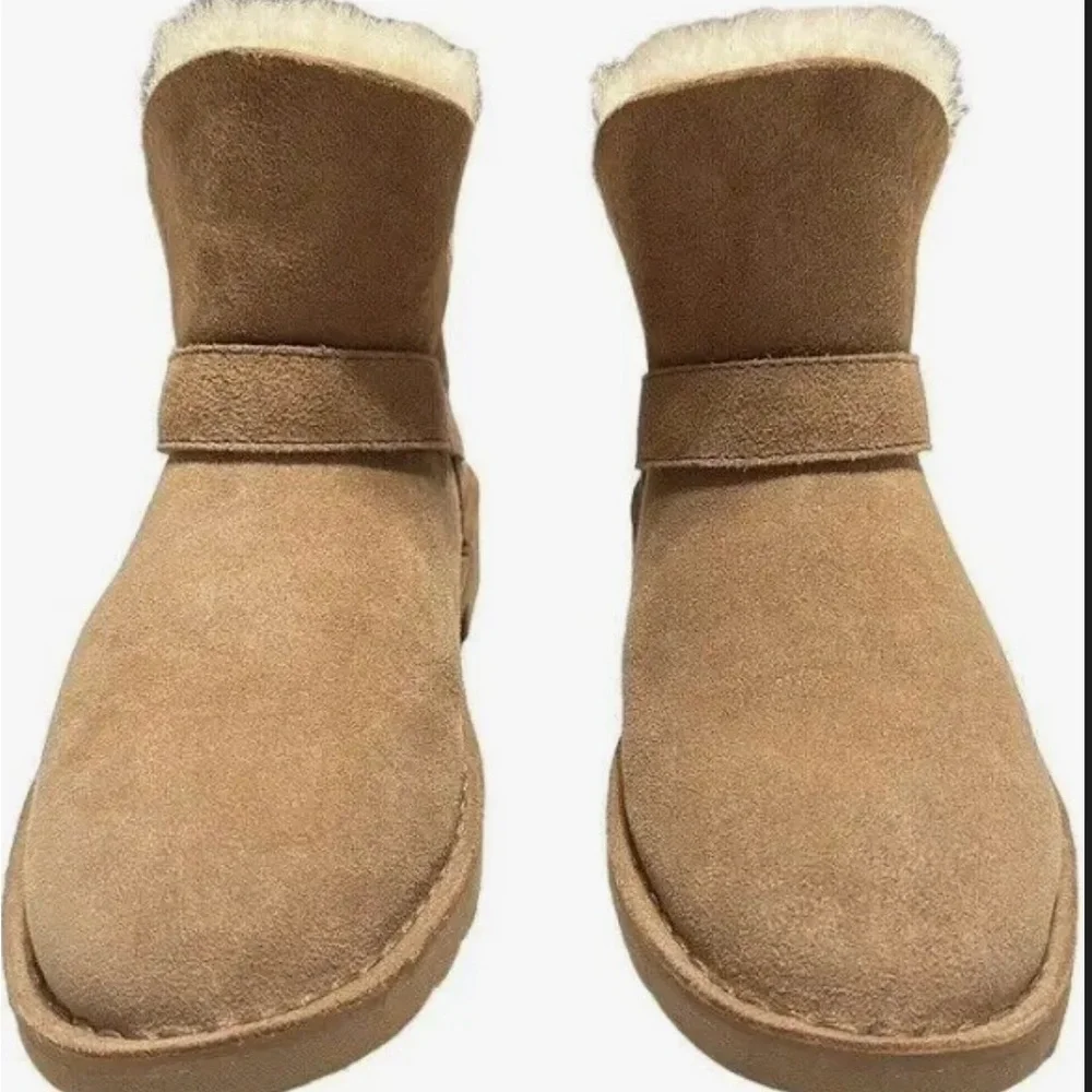 UGG Zariyah Water Repellent Tan Suede Ankle Boots.